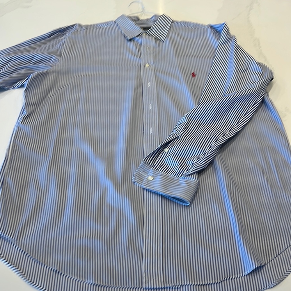 Ralph Lauren, classic fit dress shirt. Size XLT.